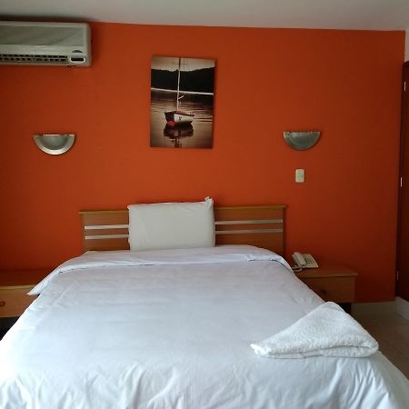Libertad Hotel Трухильо Экстерьер фото